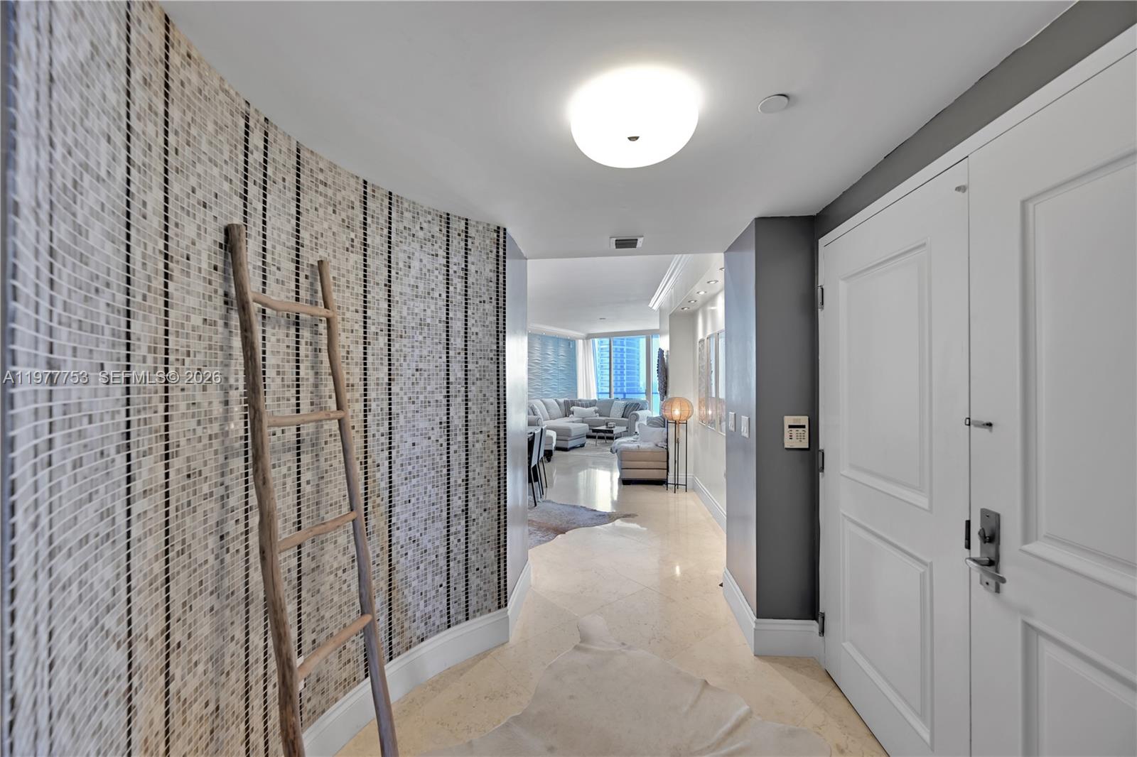 Photo of 3101 Ocean Dr  #2807, Hollywood, Florida, 33019 - 