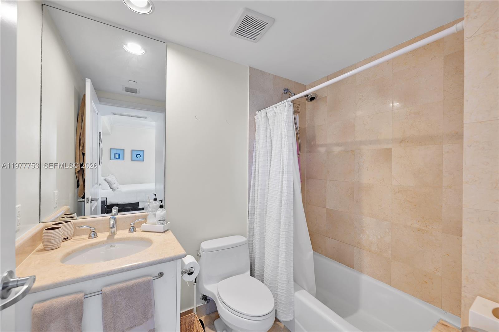 Photo of 3101 Ocean Dr  #2807, Hollywood, Florida, 33019 - 