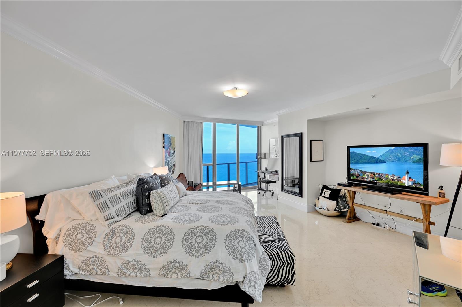 Photo of 3101 Ocean Dr  #2807, Hollywood, Florida, 33019 - 