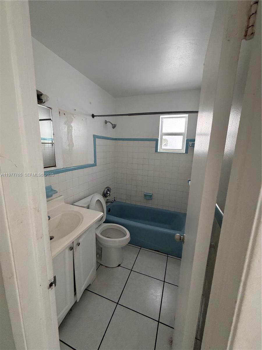   /  3905 sq. ft. $ 2026-03-06 0 foto