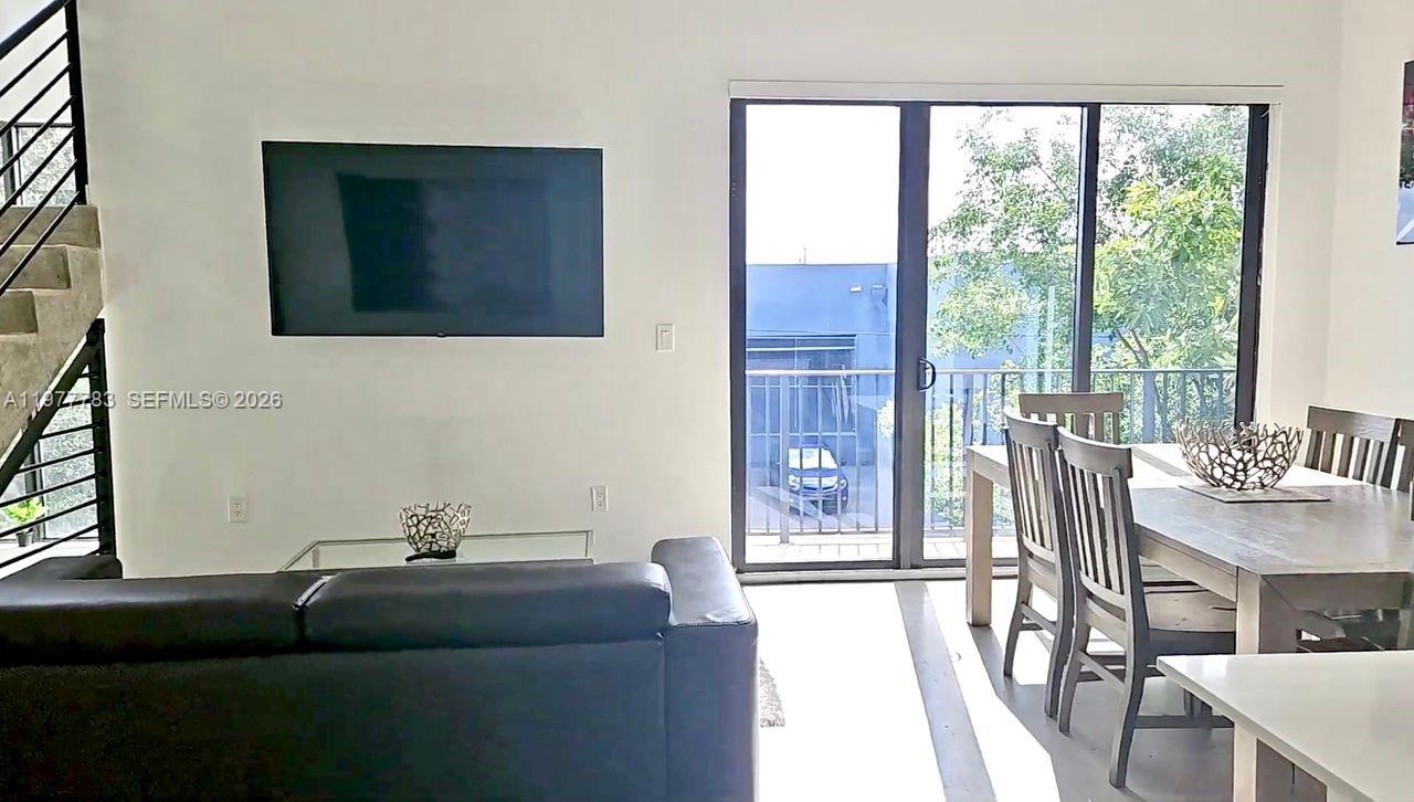   /  9276 sq. ft. $ 2026-03-06 0 foto