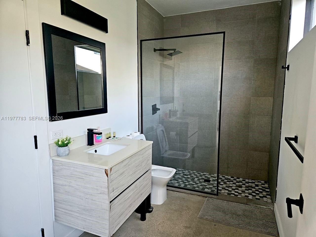   /  9276 sq. ft. $ 2026-03-06 0 foto