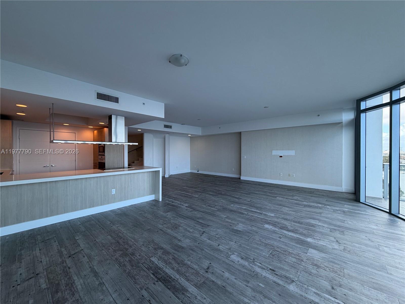 Photo of 17111 Biscayne Blvd  #1211, North Miami Beach, Florida, 33160 - 