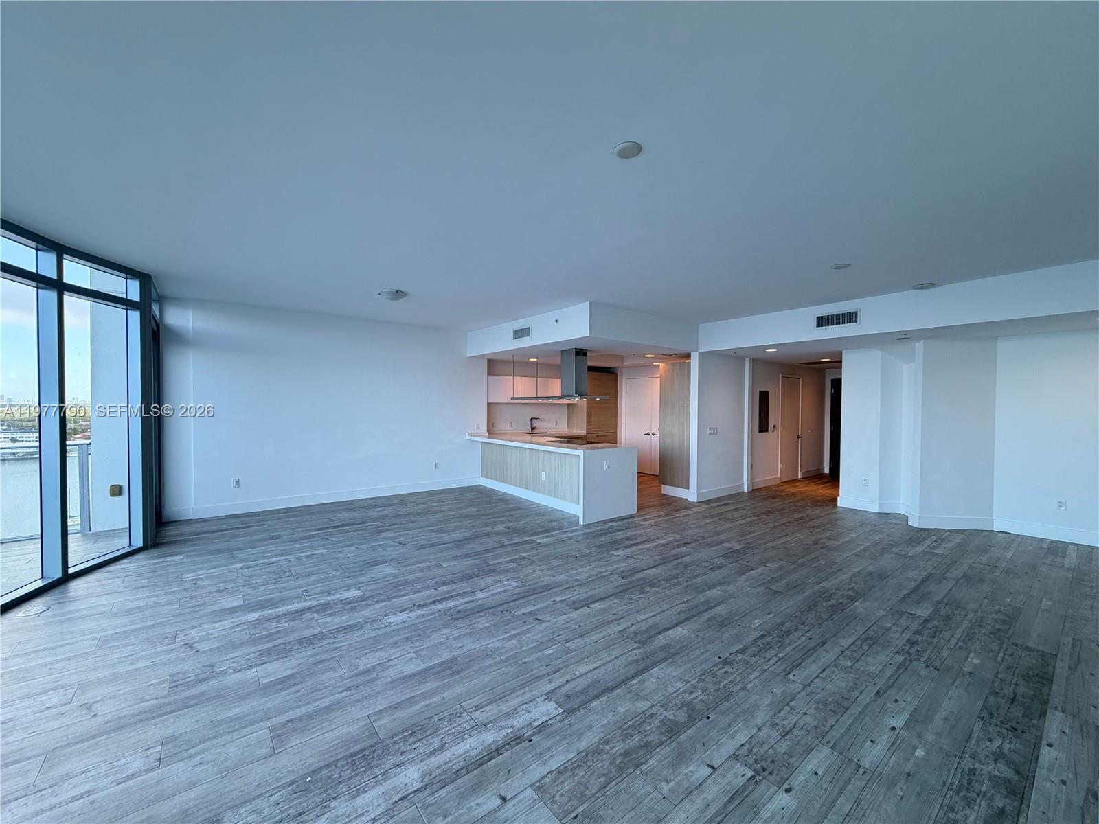 Photo of 17111 Biscayne Blvd  #1211, North Miami Beach, Florida, 33160 - 