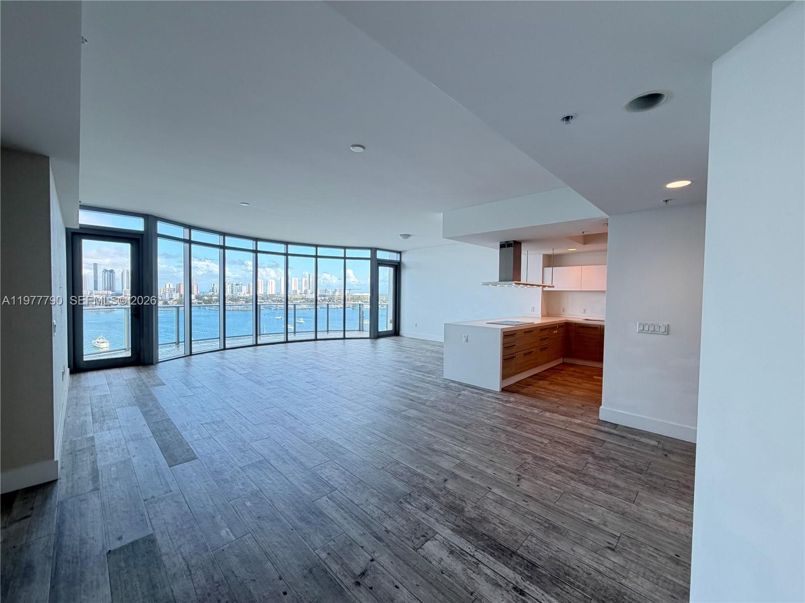 Photo of 17111 Biscayne Blvd  #1211, North Miami Beach, Florida, 33160 - 