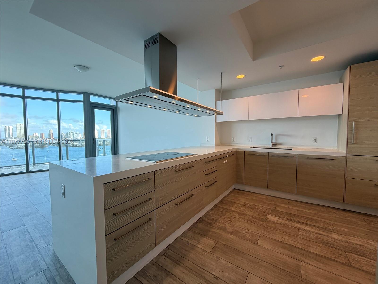 Photo of 17111 Biscayne Blvd  #1211, North Miami Beach, Florida, 33160 - 