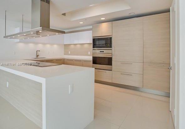 Photo of 17301 Biscayne Blvd  #1103, North Miami Beach, Florida, 33160 - 