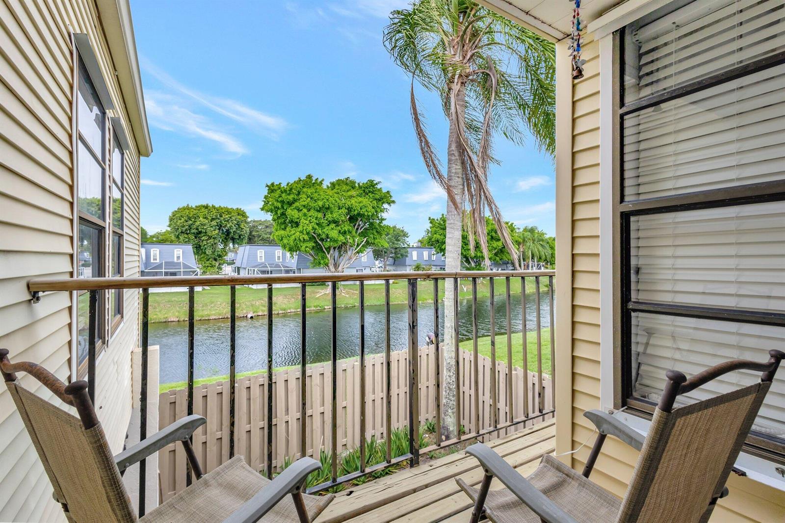 1586 3 /  1622 sq. ft. $ 2026-09-29 0 foto