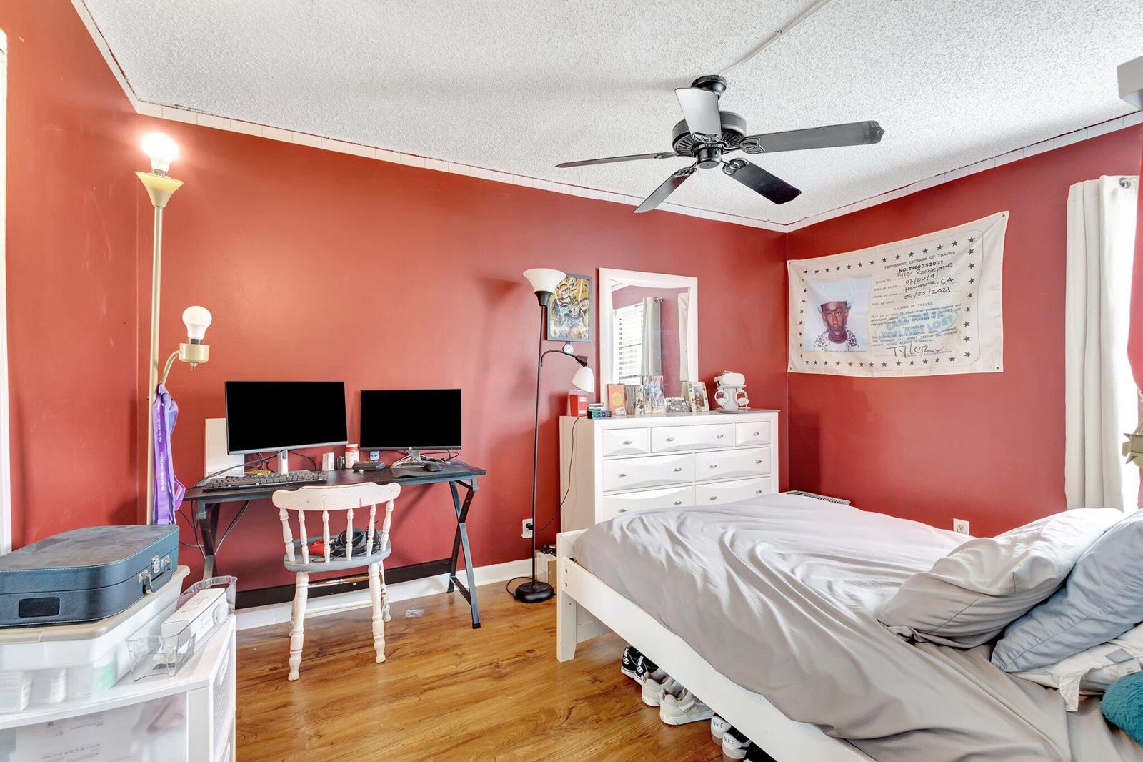 1586 3 /  1622 sq. ft. $ 2026-09-29 0 foto