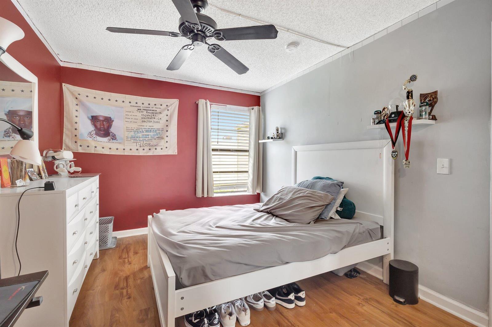 1586 3 /  1622 sq. ft. $ 2026-09-29 0 foto