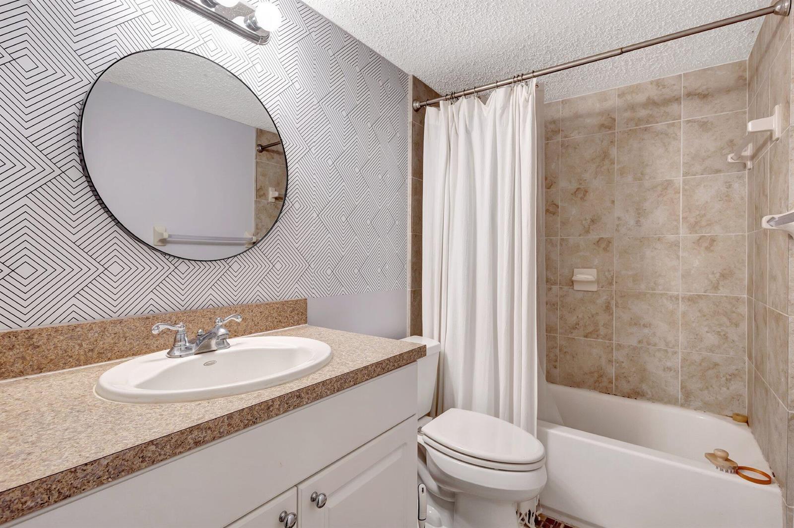 1586 3 /  1622 sq. ft. $ 2026-09-29 0 foto