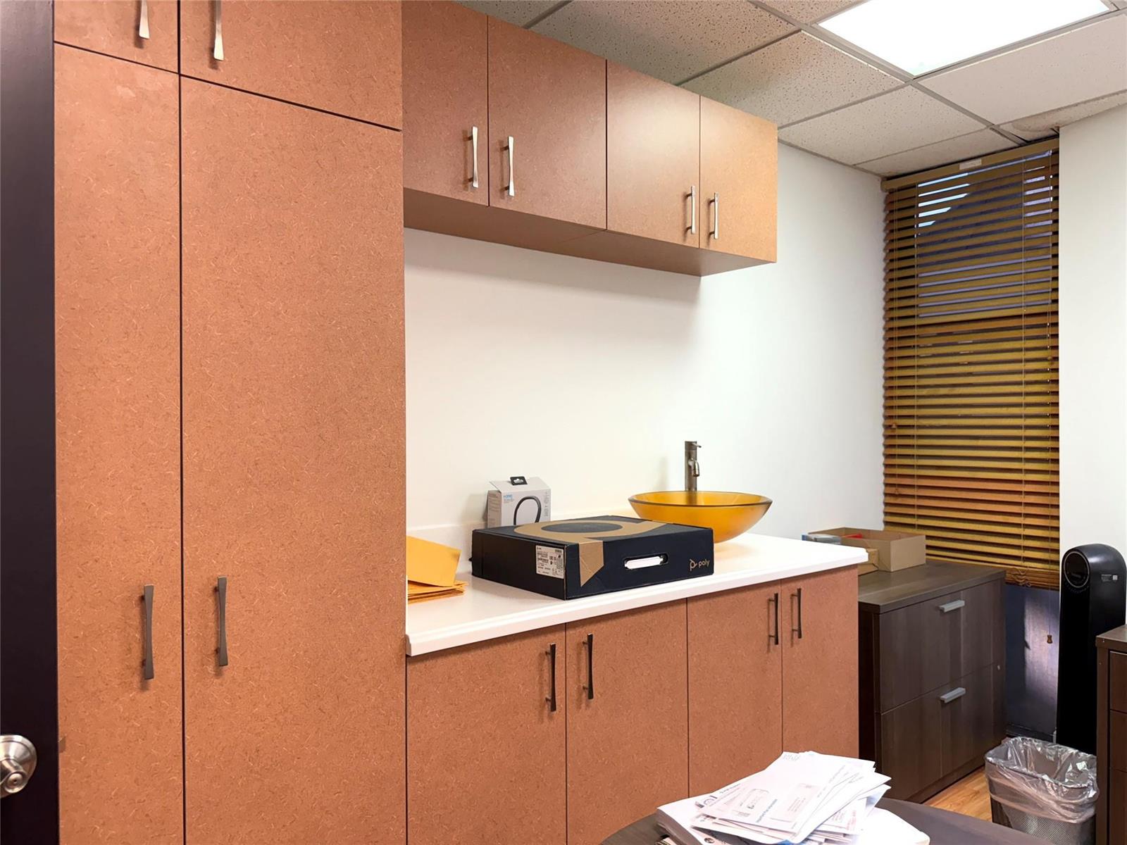 Ver detalles 101 / 0 sq. ft. $ 2026-06-15 0 foto