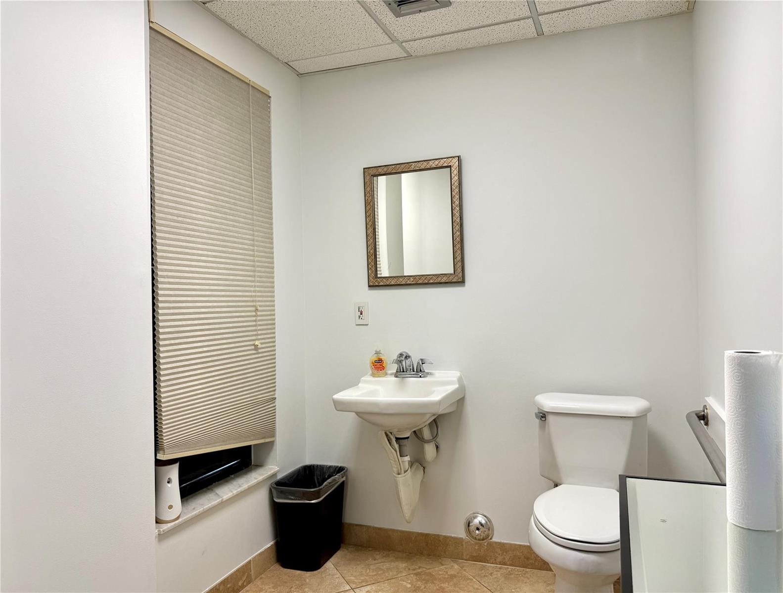 Ver detalles 101 / 0 sq. ft. $ 2026-06-15 0 foto