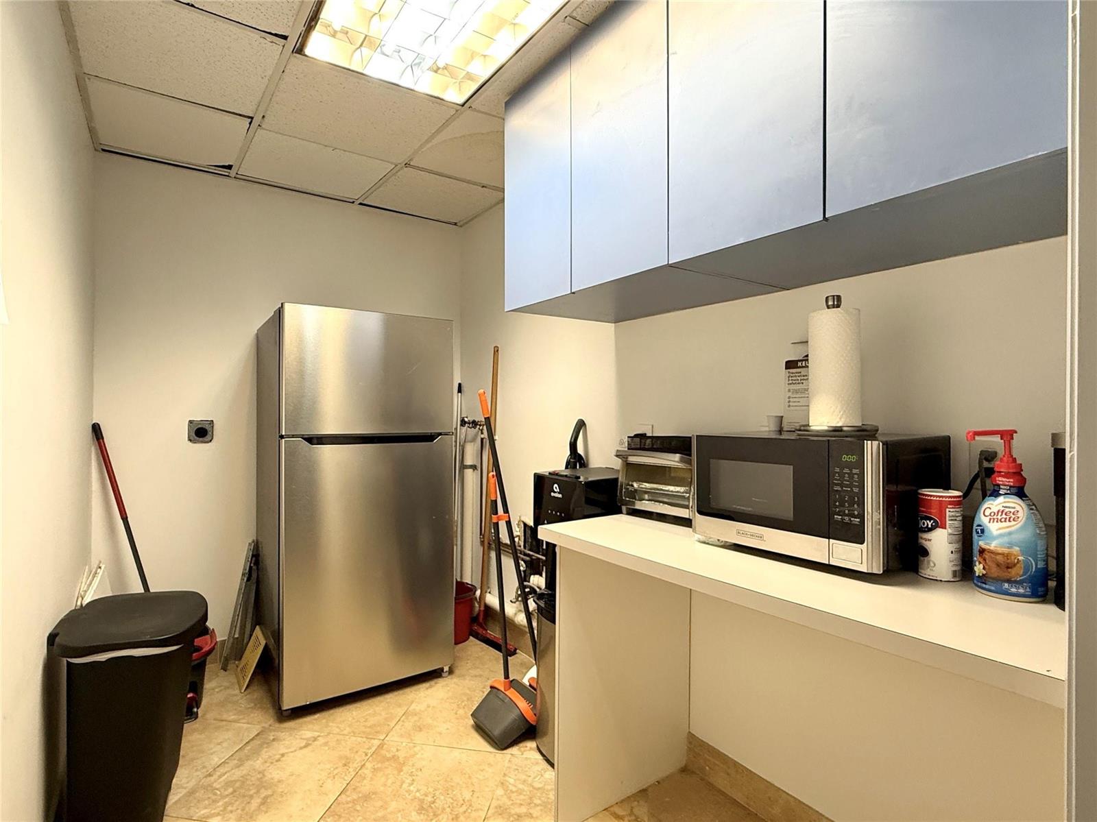 Ver detalles 101 / 0 sq. ft. $ 2026-06-15 0 foto