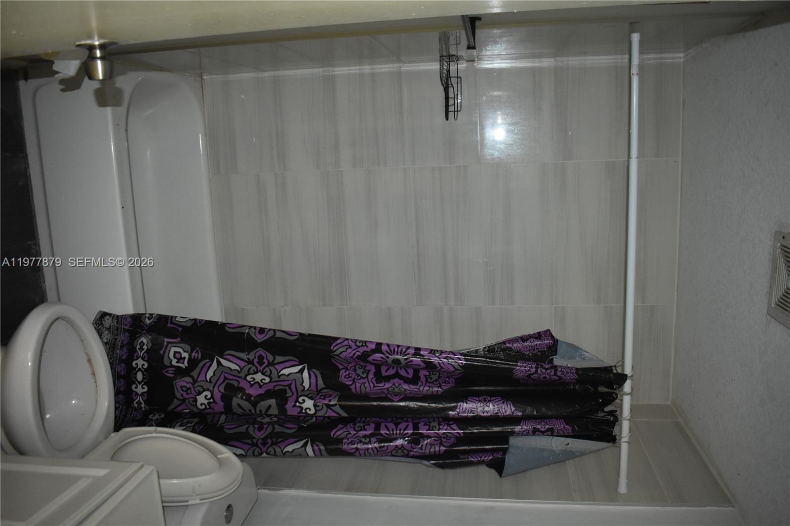 2121 3 / 1 880 sq. ft. $ 2026-03-06 0 Photo