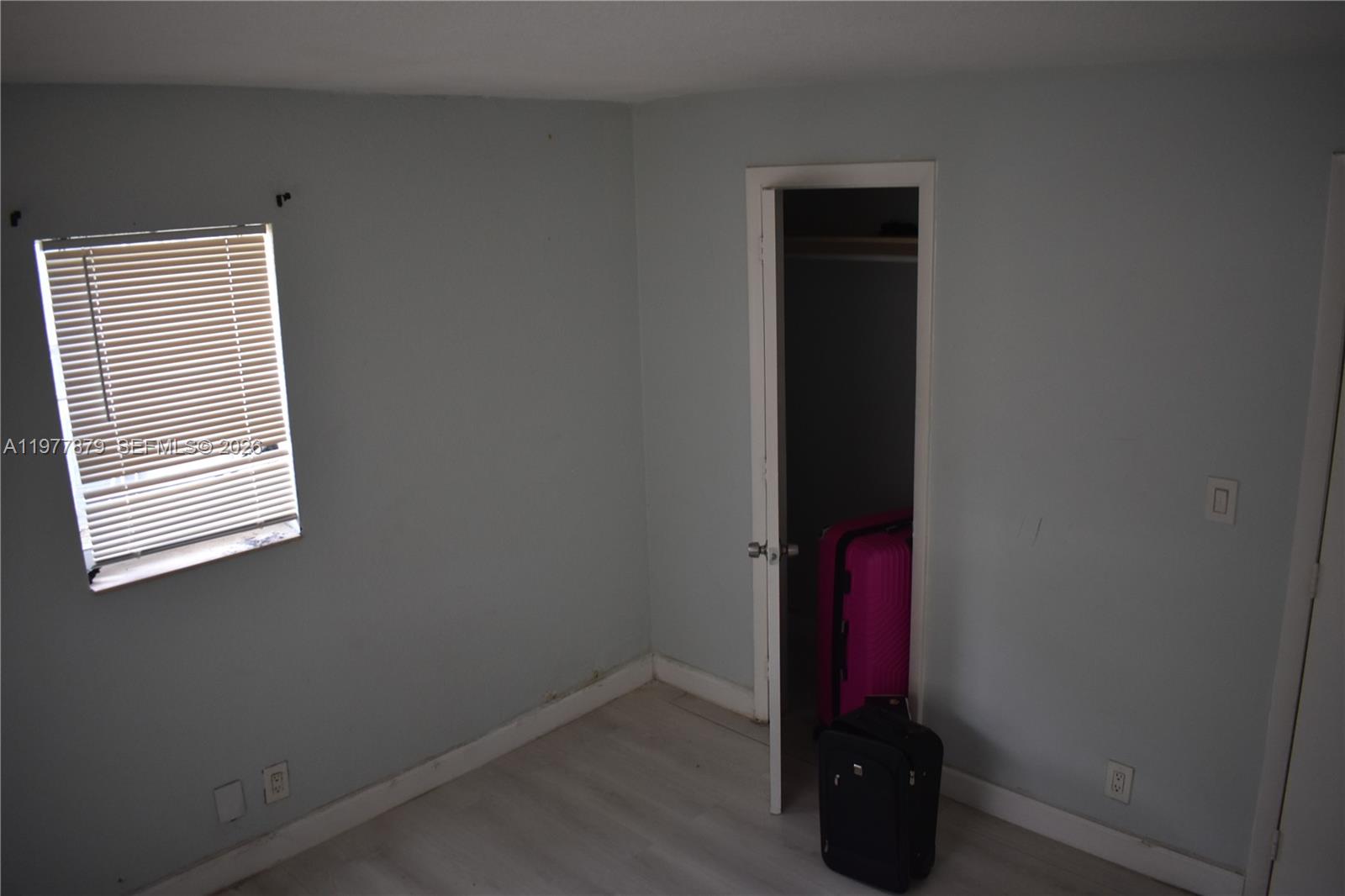 2121 3 / 1 880 sq. ft. $ 2026-03-06 0 Photo