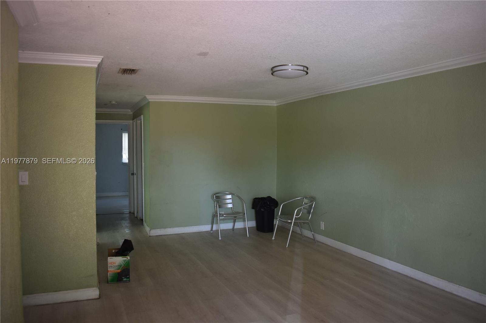2121 3 / 1 880 sq. ft. $ 2026-03-06 0 Photo