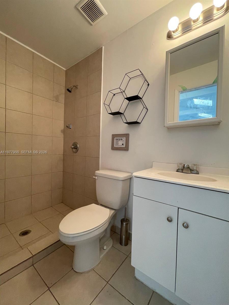   /  2983 кв.футов $ 2026-03-06 0 Фото