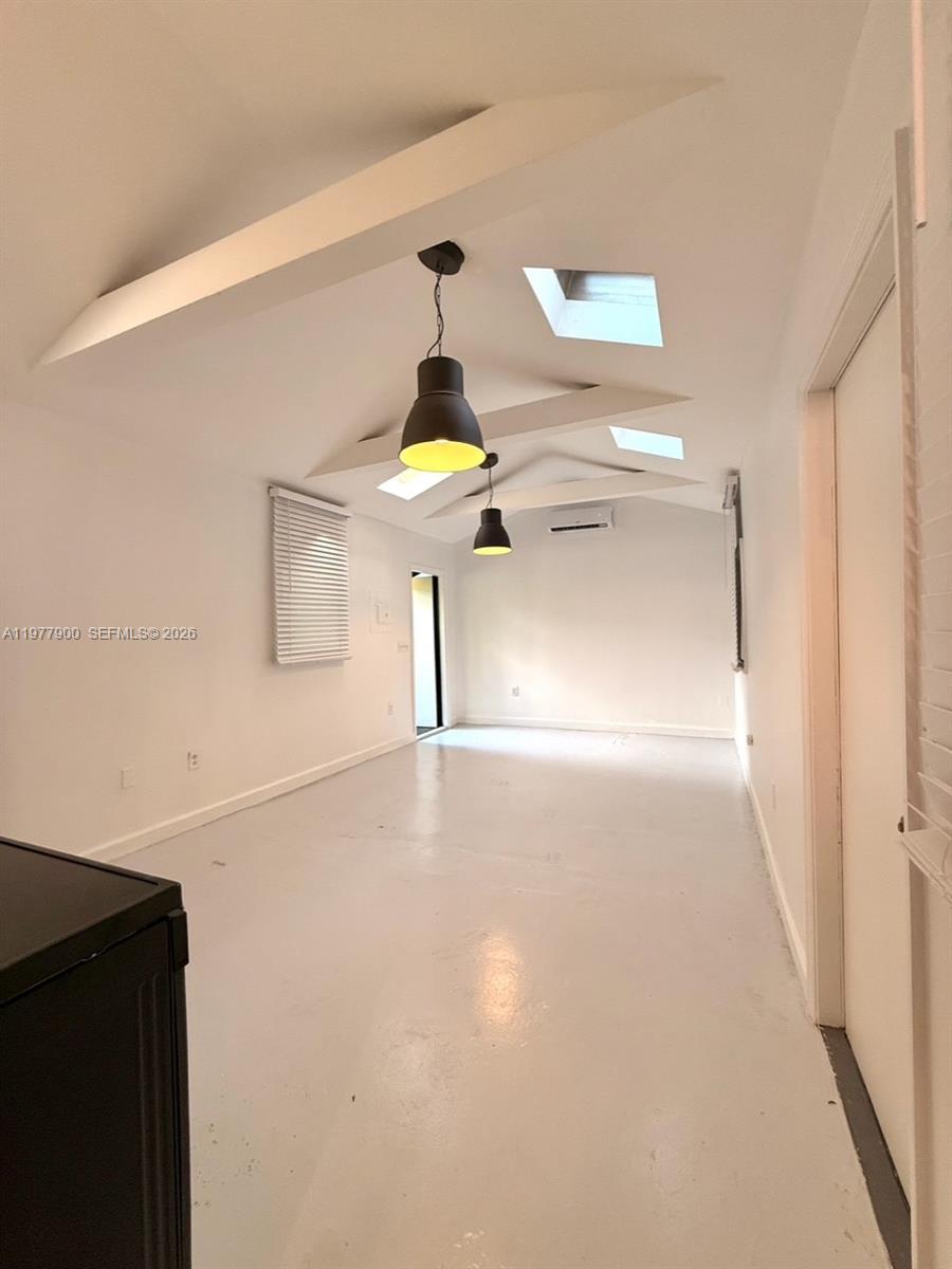   /  2983 sq. ft. $ 2026-04-20 0 foto