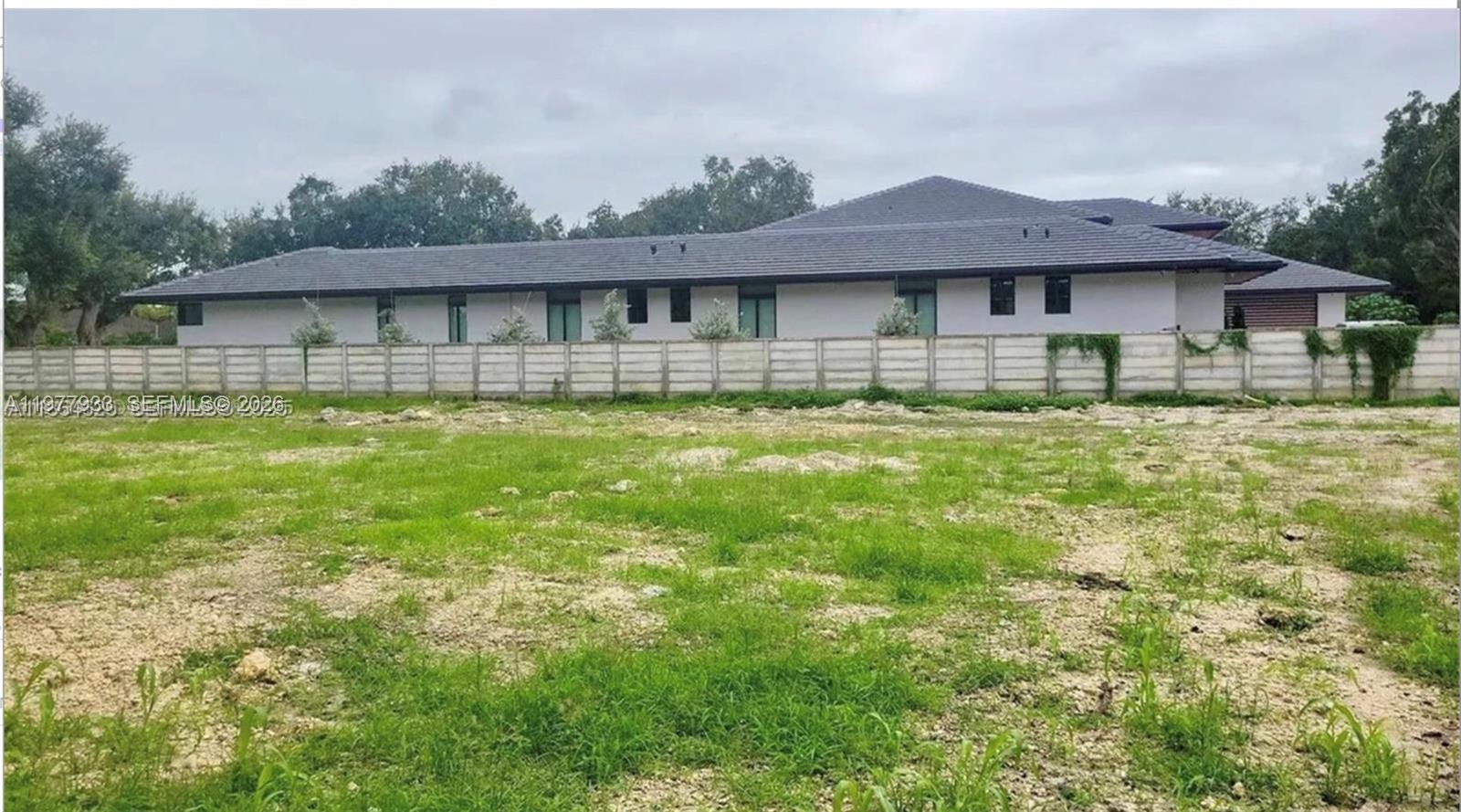   /   sq. ft. $ 2026-03-06 0 foto