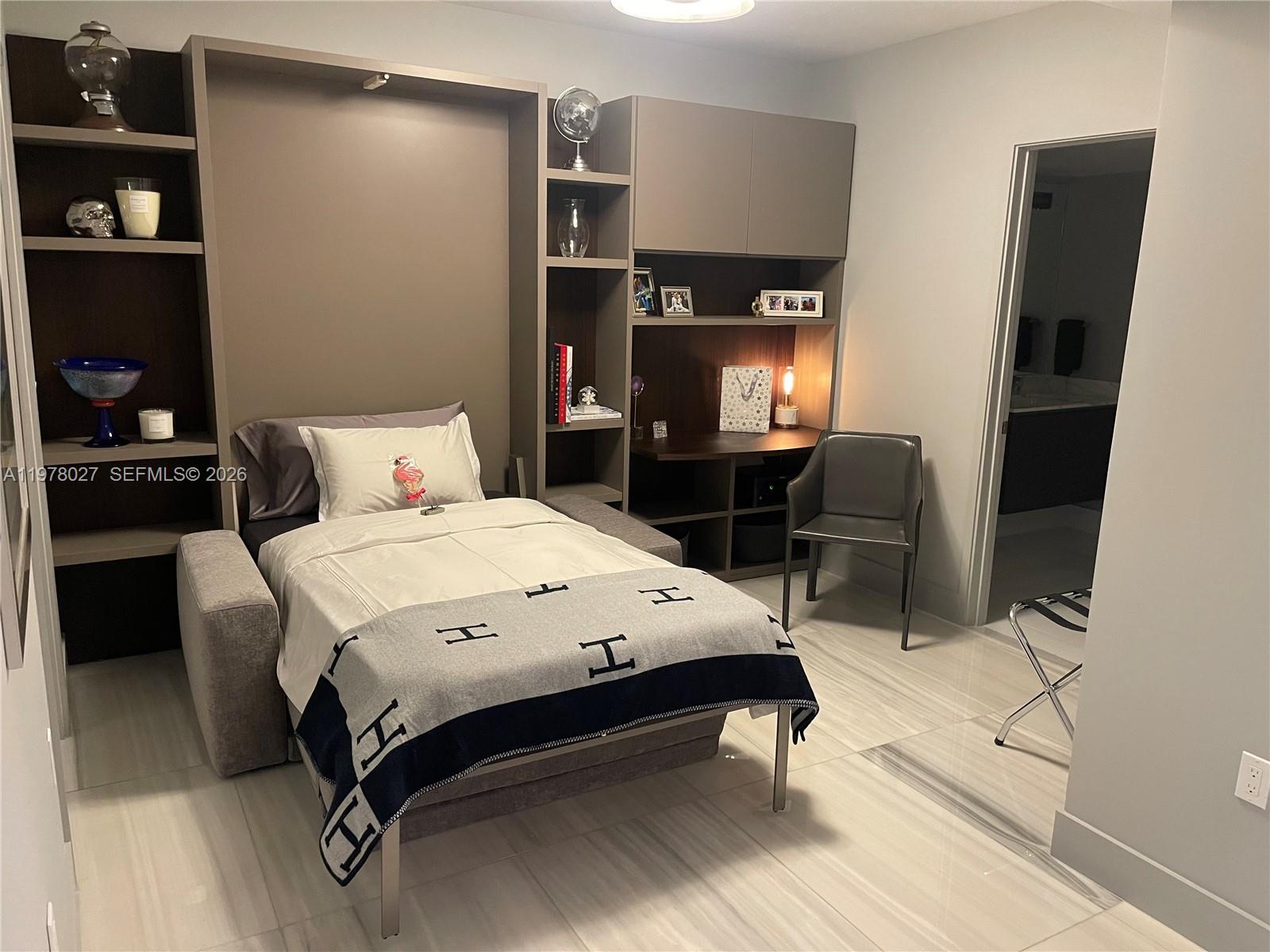 5-1506 2 / 3 1524 кв.футов $ 2026-03-06 0 Фото