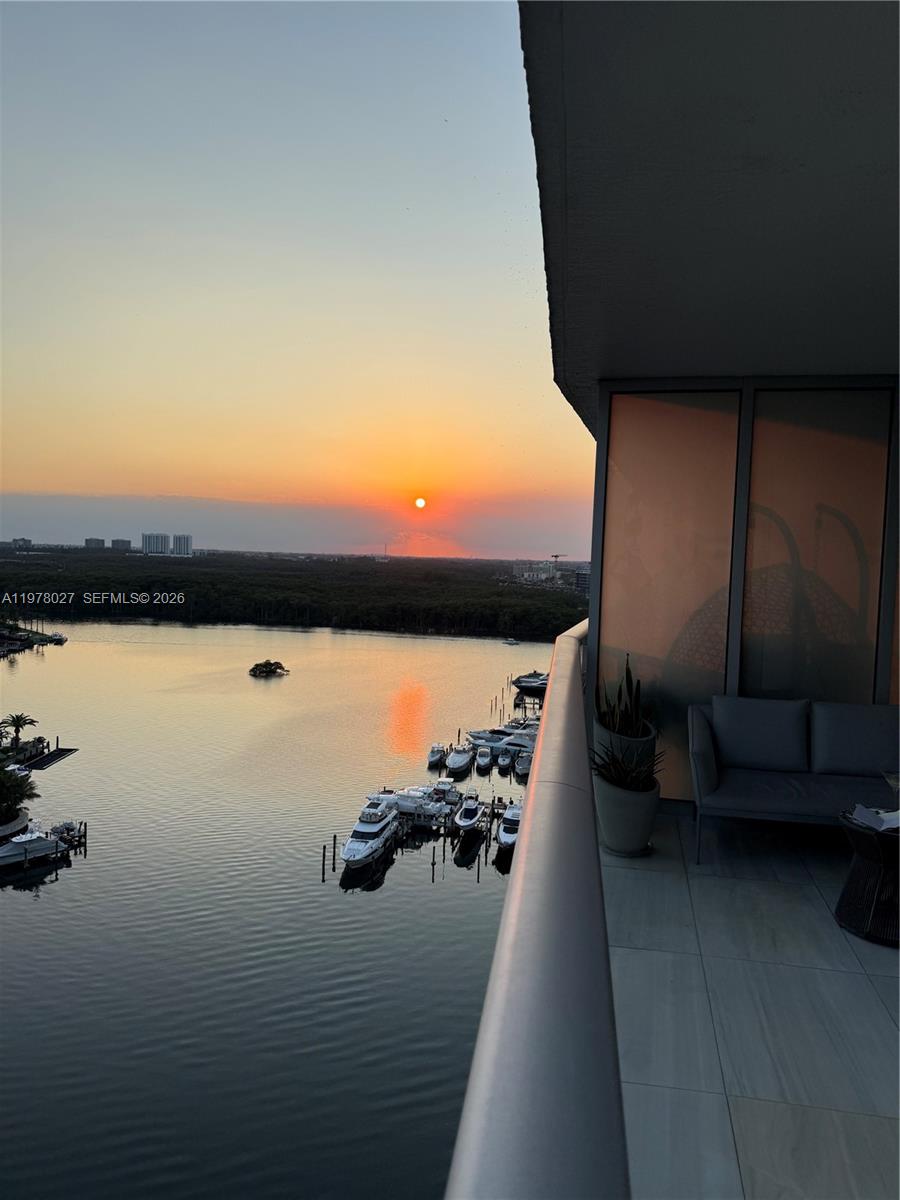 5-1506 2 / 3 1524 кв.футов $ 2026-03-06 0 Фото