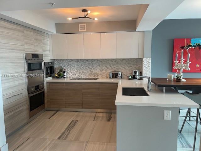 5-1506 2 / 3 1524 кв.футов $ 2026-03-06 0 Фото