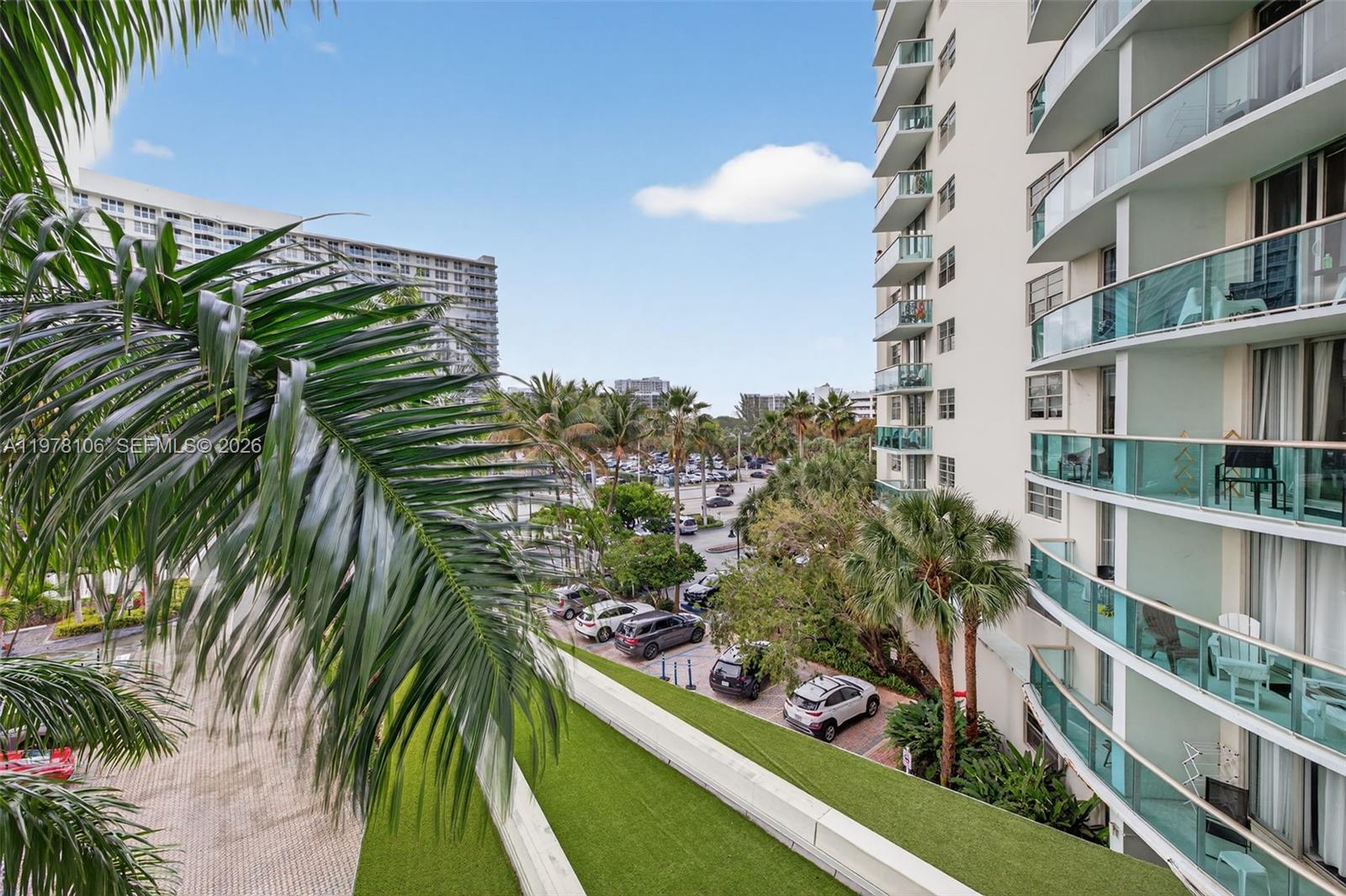 Photo of 3801 Ocean Dr  #4R, Hollywood, Florida, 33019 - 
