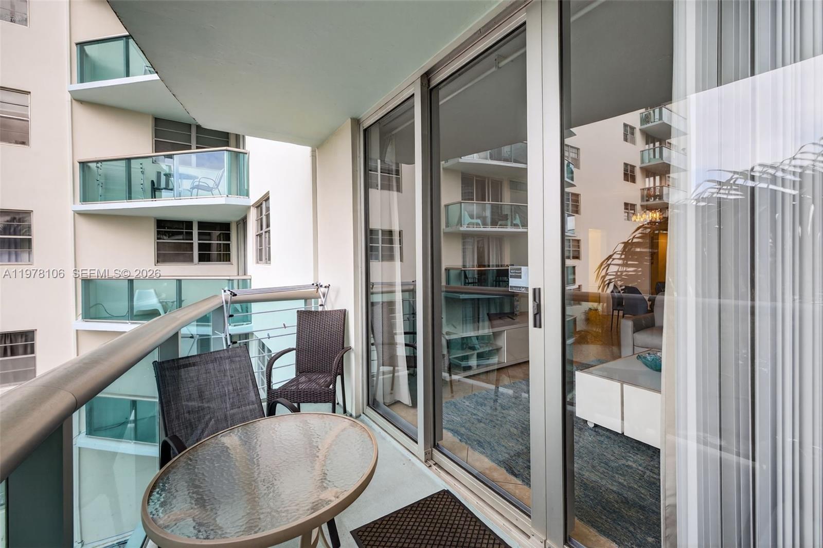 Photo of 3801 Ocean Dr  #4R, Hollywood, Florida, 33019 - 