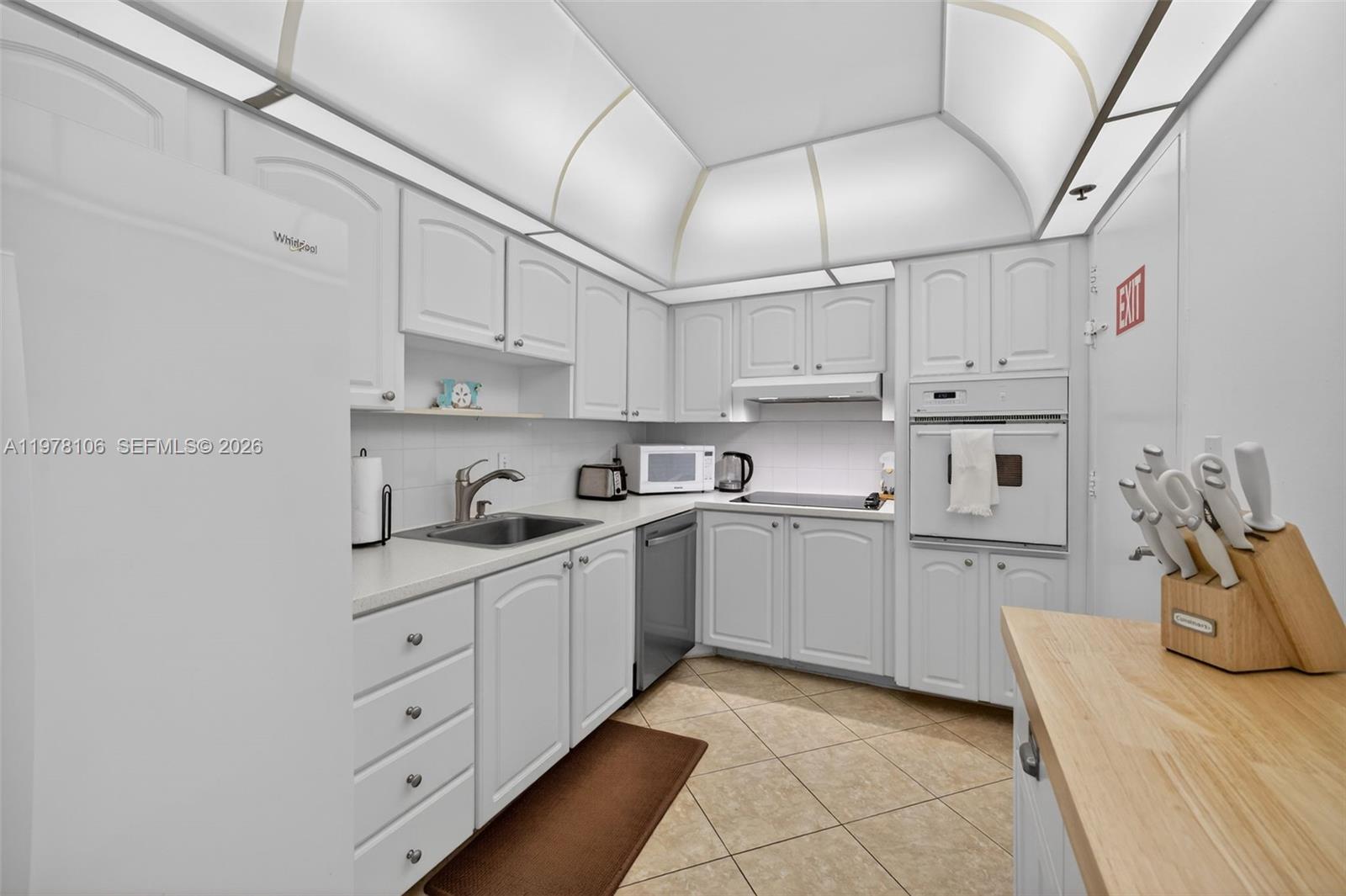 Photo of 3801 Ocean Dr  #4R, Hollywood, Florida, 33019 - 