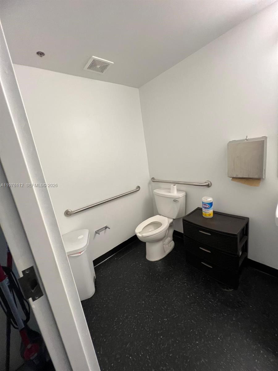 109  /   sq. ft. $ 2026-03-06 0 foto