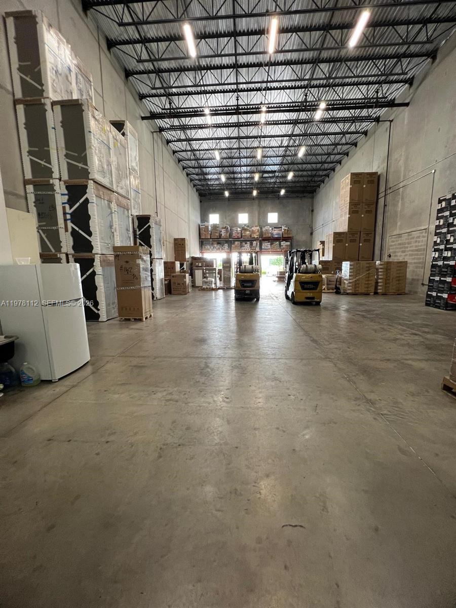 109  /   sq. ft. $ 2026-03-06 0 foto