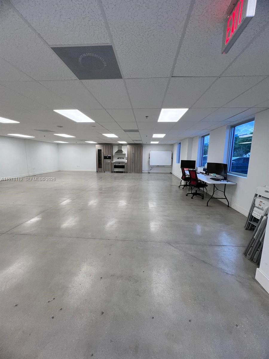 109  /   sq. ft. $ 2026-03-06 0 foto