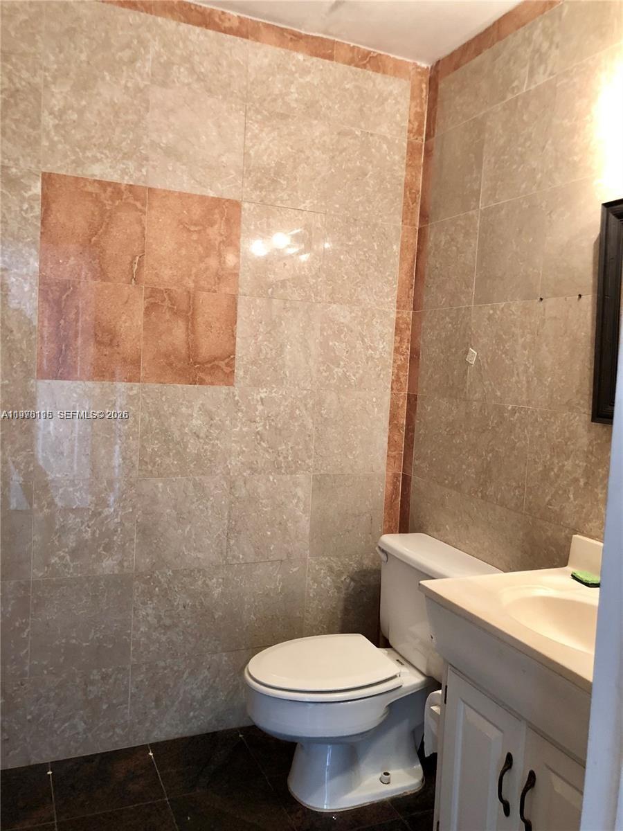 6850  /   кв.футов $ 2026-03-06 0 Фото