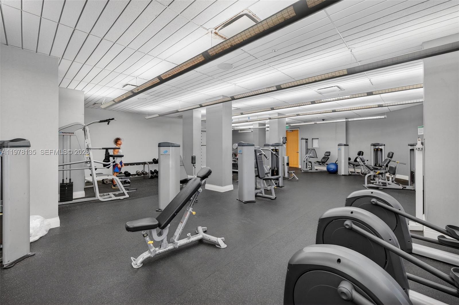 Photo of 3801 Ocean Dr  #4R, Hollywood, Florida, 33019 - 