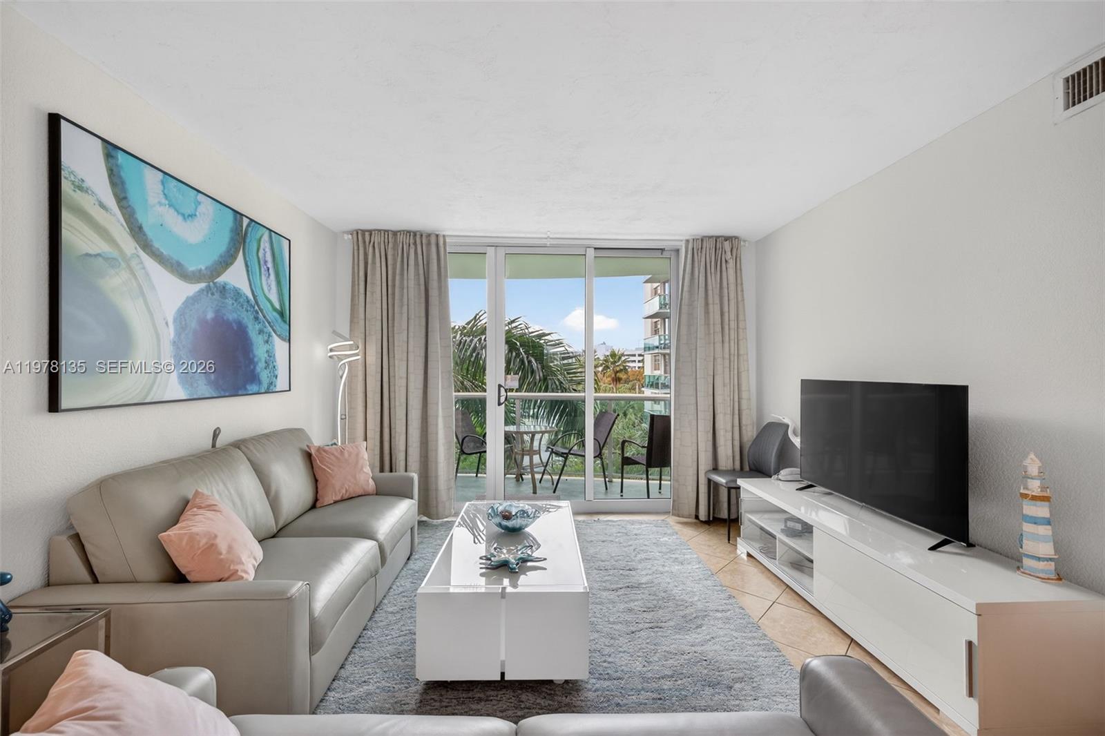 Photo of 3801 Ocean Dr  #4R, Hollywood, Florida, 33019 - 