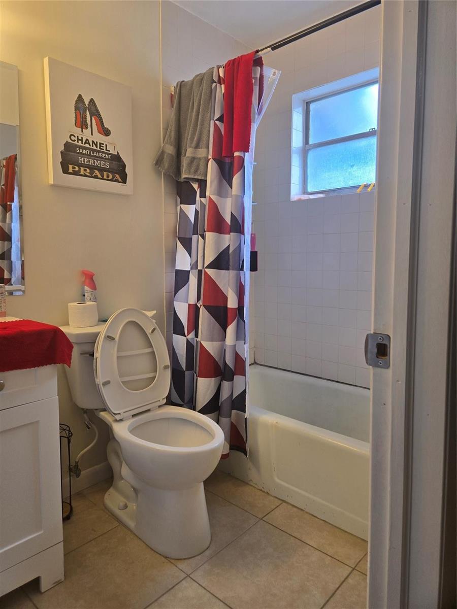   / 0 2410 sq. ft. $ 2026-06-21 0 foto
