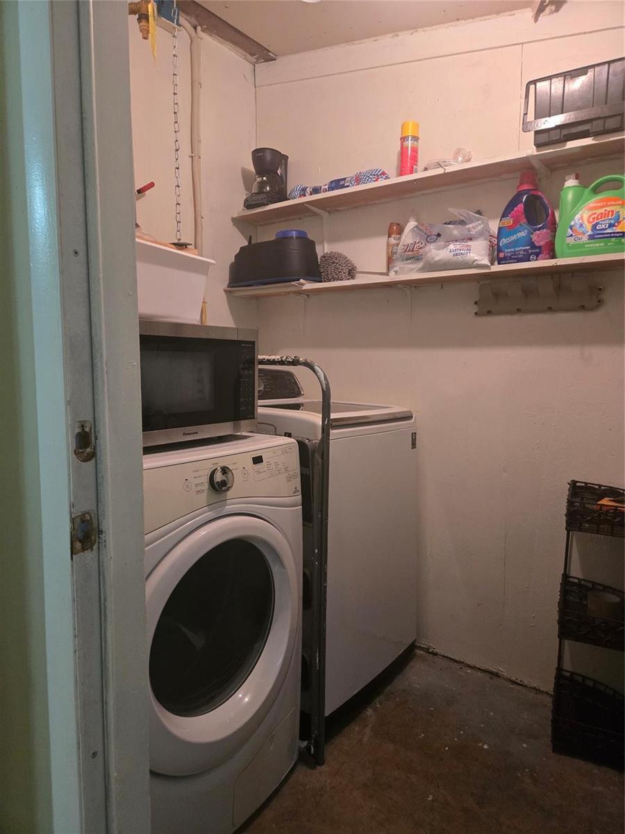   / 0 2410 sq. ft. $ 2026-06-21 0 foto