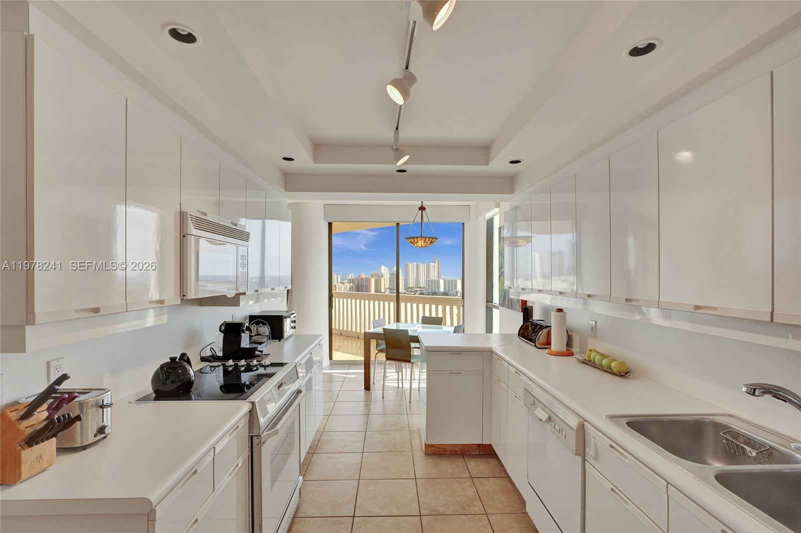 2802 2 / 3 1890 sq. ft. $ 2026-03-06 0 foto