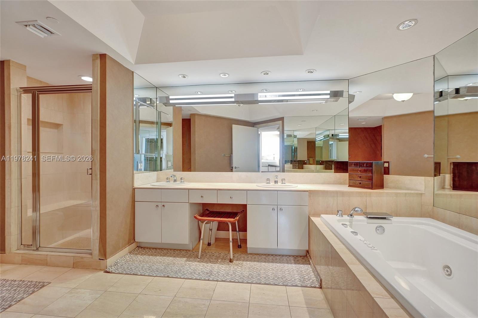 2802 2 / 3 1890 sq. ft. $ 2026-03-06 0 foto