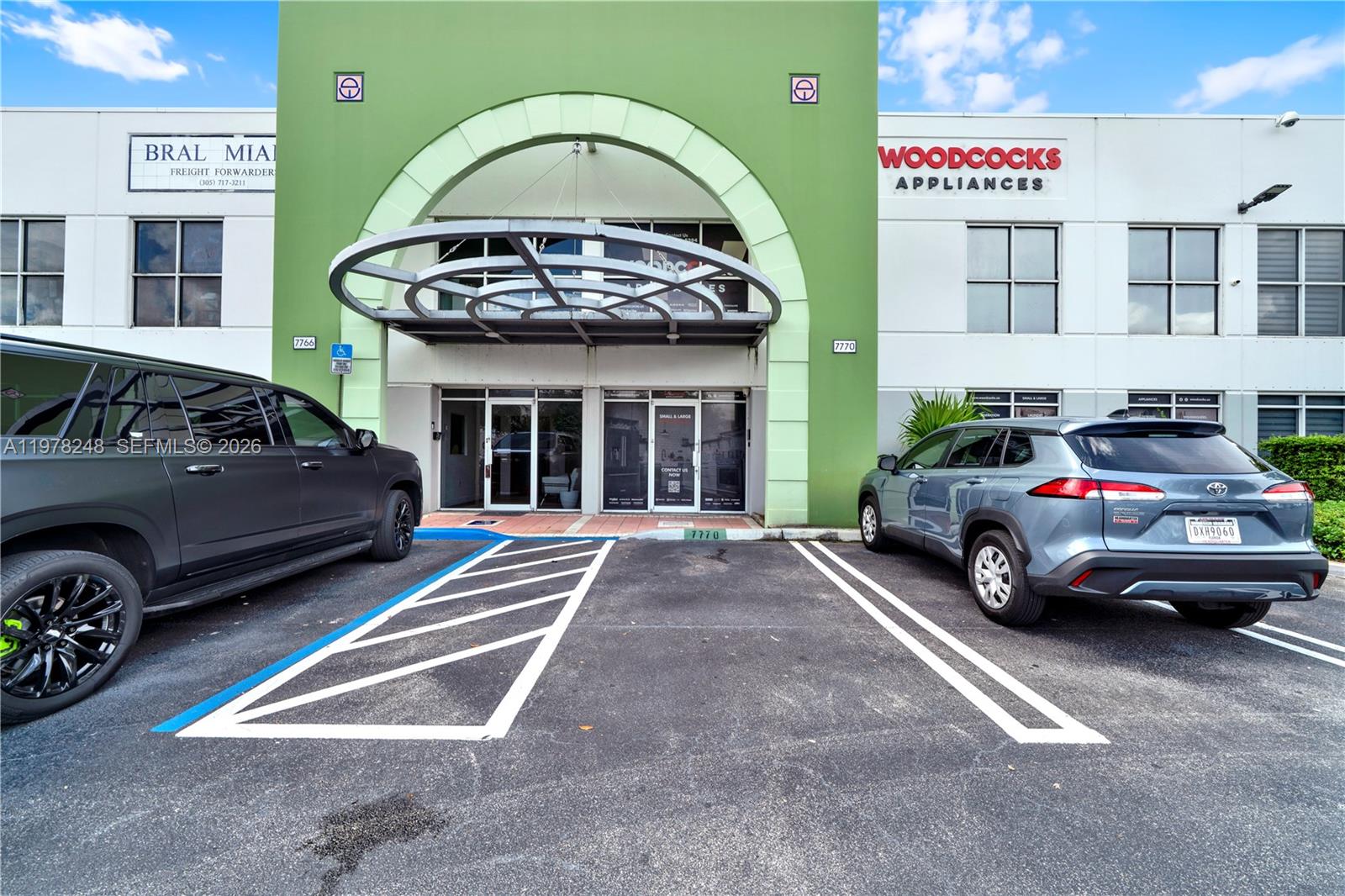 23  /   sq. ft. $ 2026-03-06 0 Photo