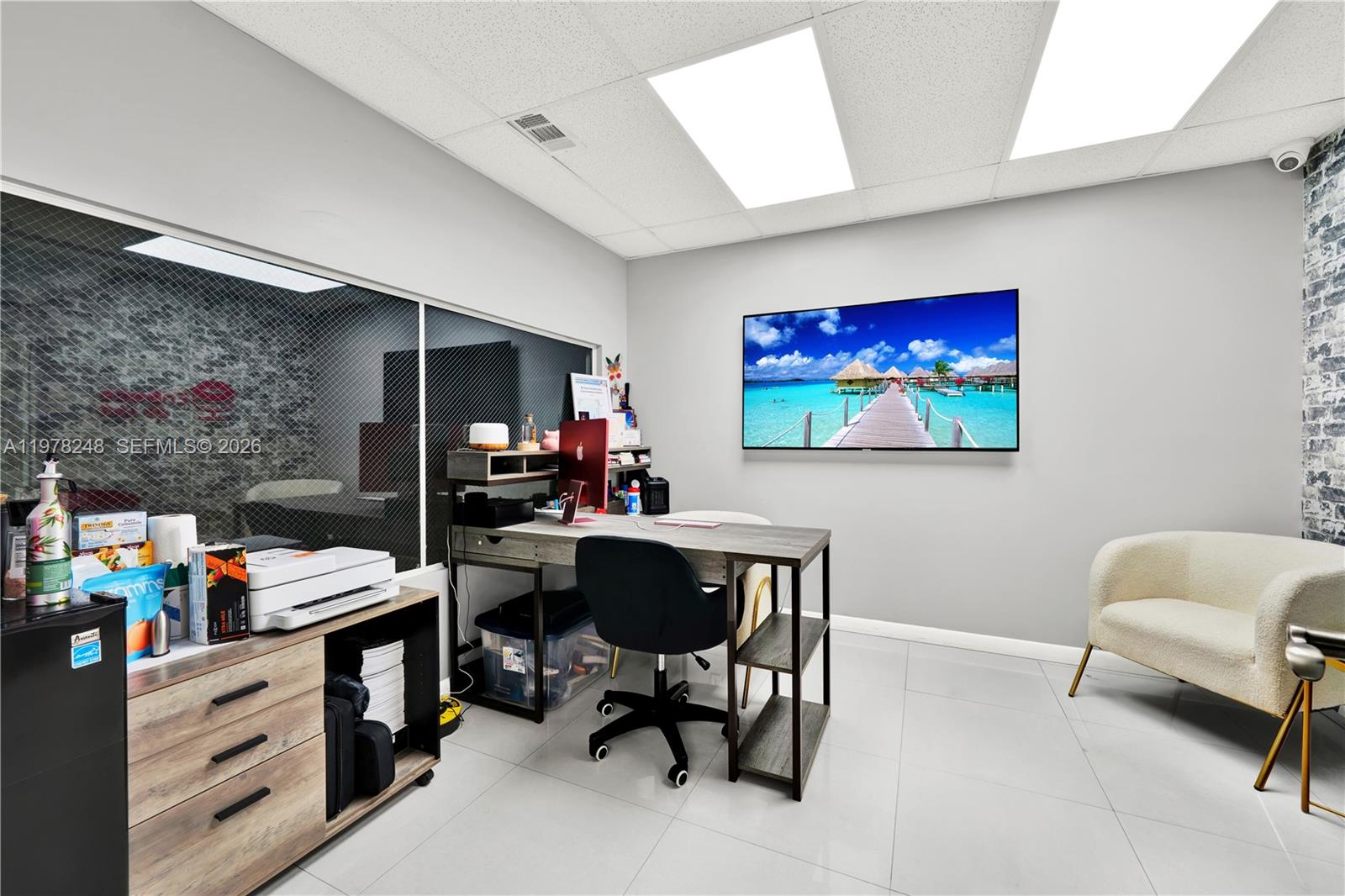 23  /   sq. ft. $ 2026-03-06 0 Photo