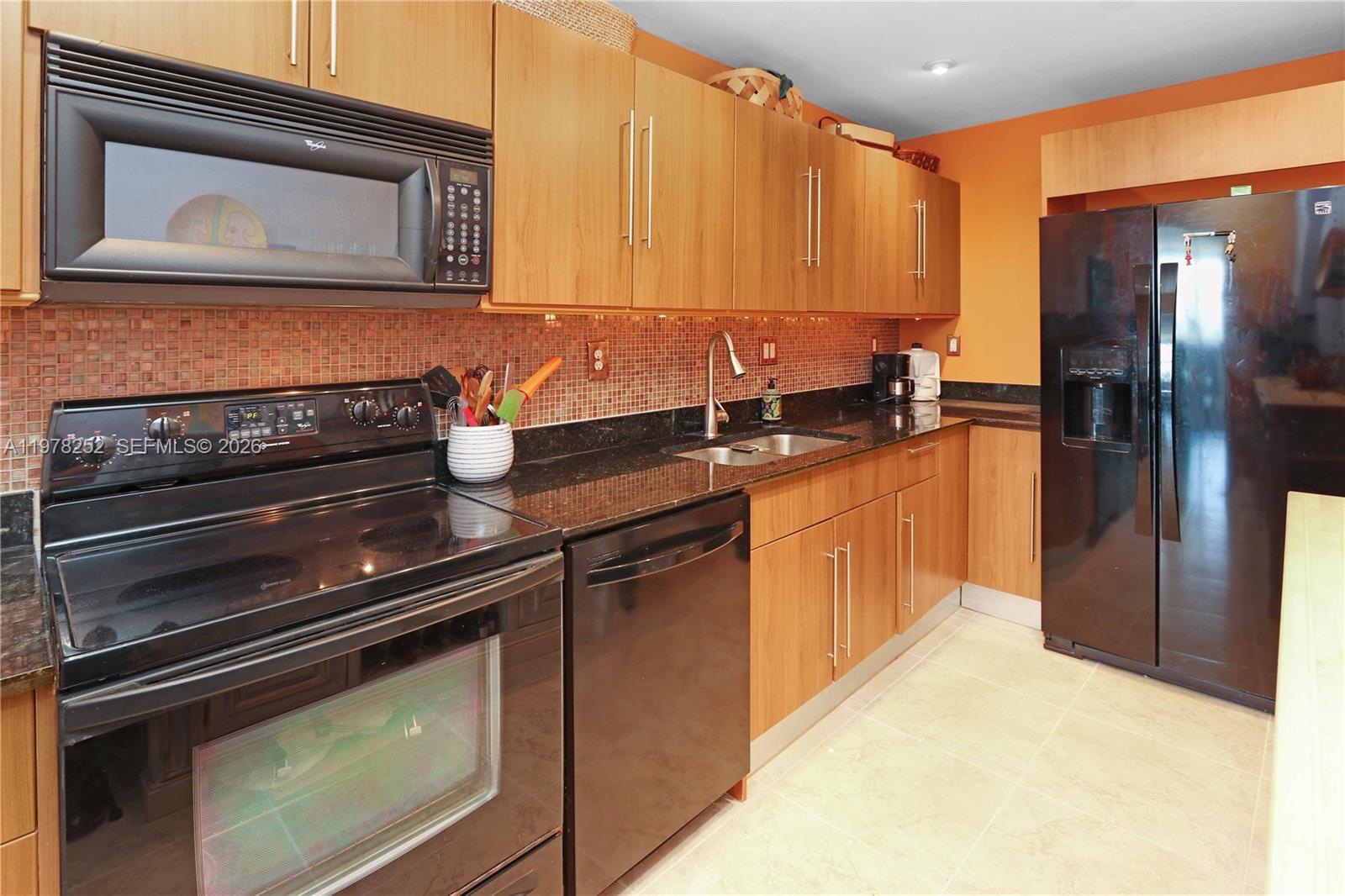 Photo of 3001 Ocean Dr  #411, Hollywood, Florida, 33019 - 