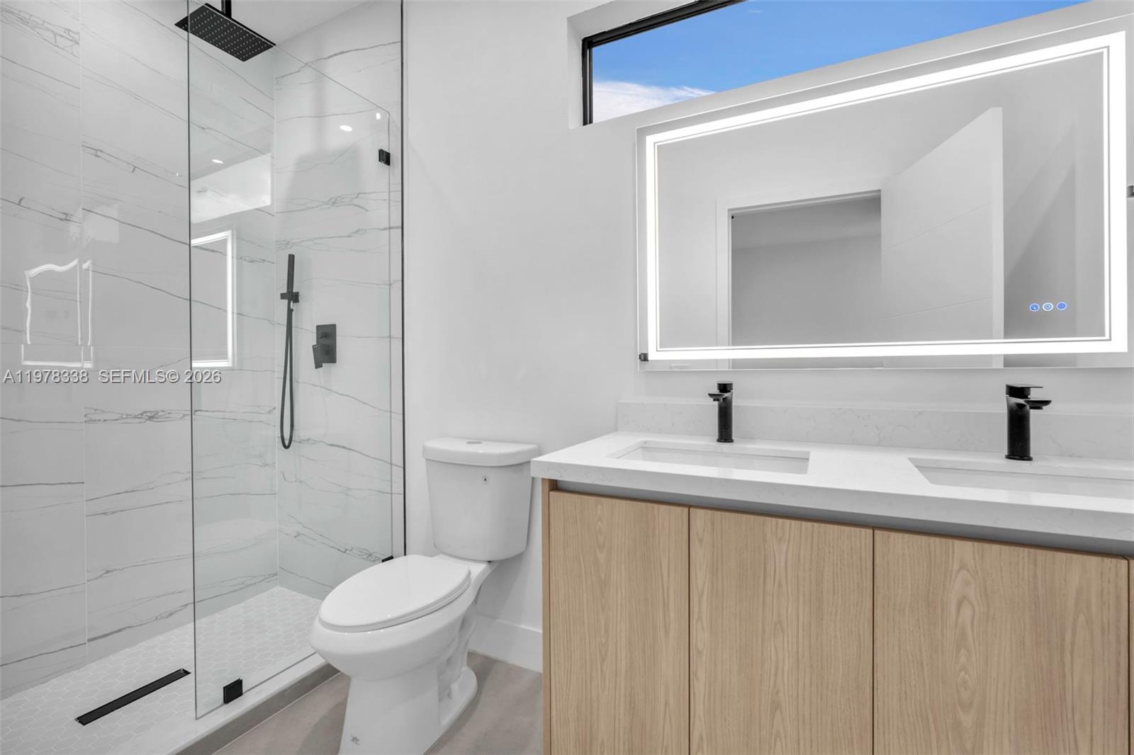   /  0 sq. ft. $ 2026-03-06 0 foto