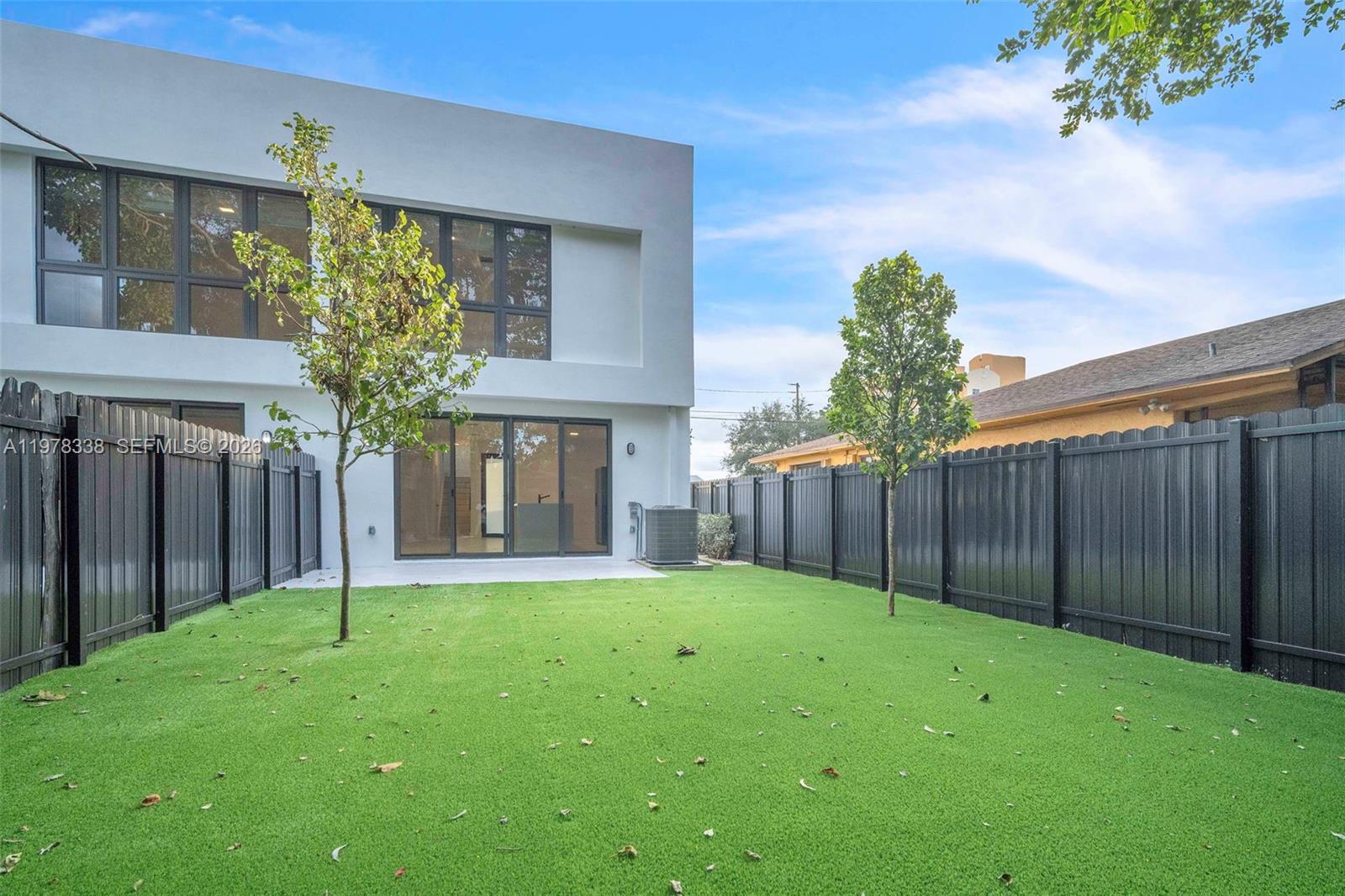   /  0 sq. ft. $ 2026-03-06 0 foto