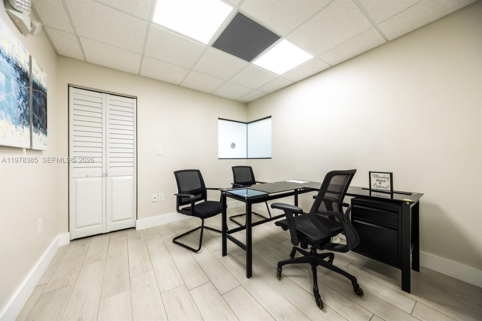 Ver detalles / sq. ft. $ 2026-03-06 0 foto