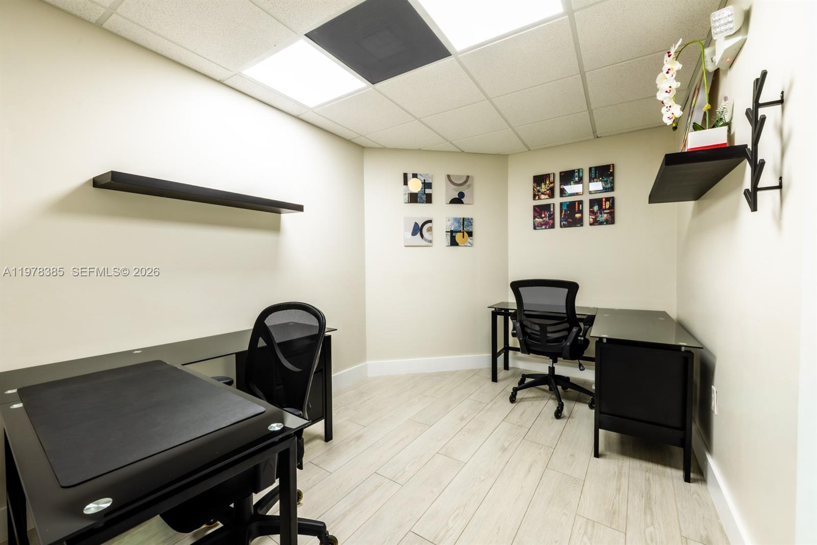 Ver detalles / sq. ft. $ 2026-03-06 0 foto