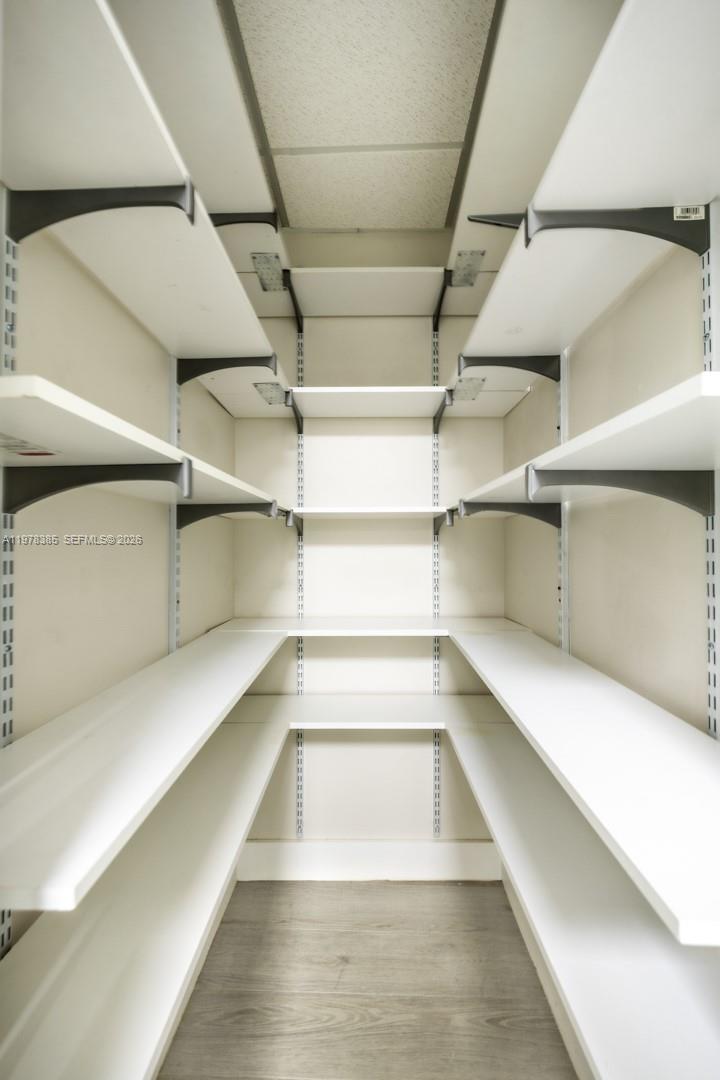 Ver detalles / sq. ft. $ 2026-03-06 0 foto