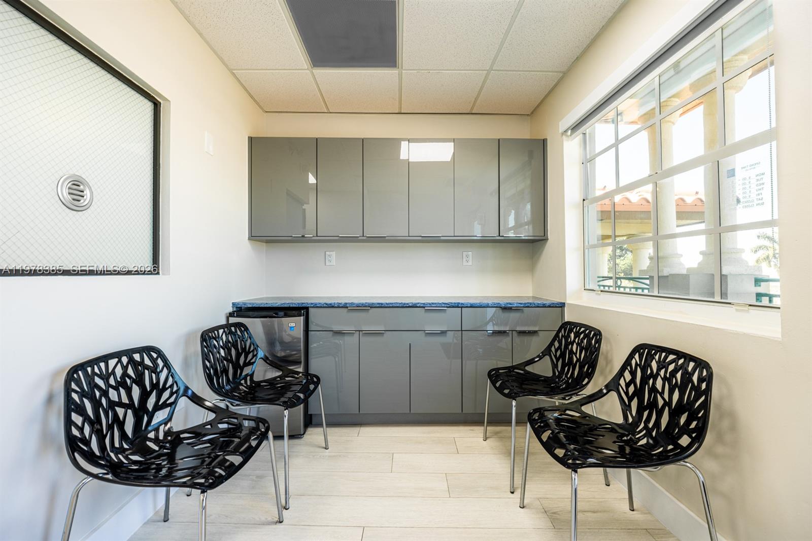 Ver detalles / sq. ft. $ 2026-03-06 0 foto