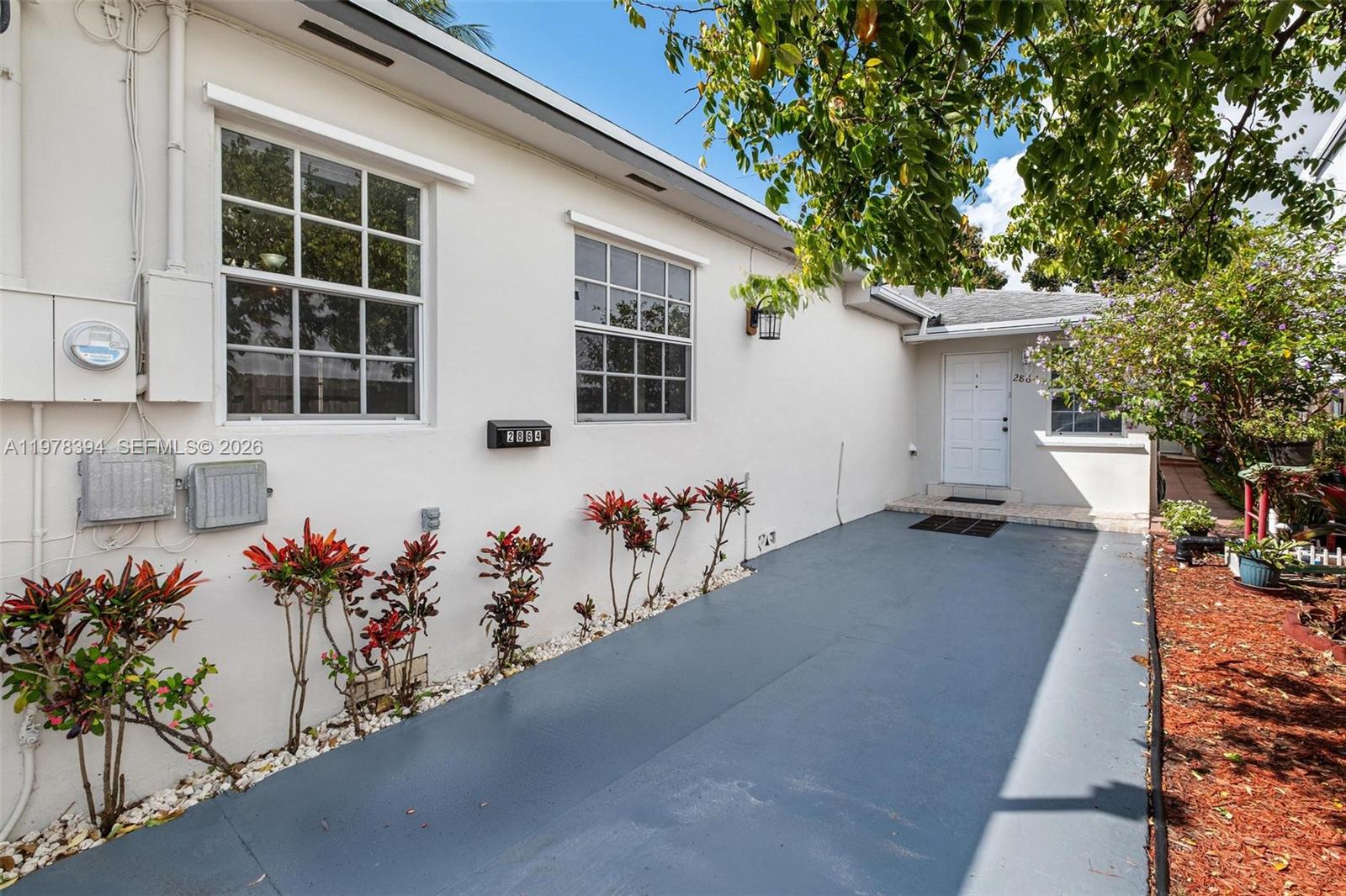   /  3212 кв.футов $ 2026-03-06 0 Фото